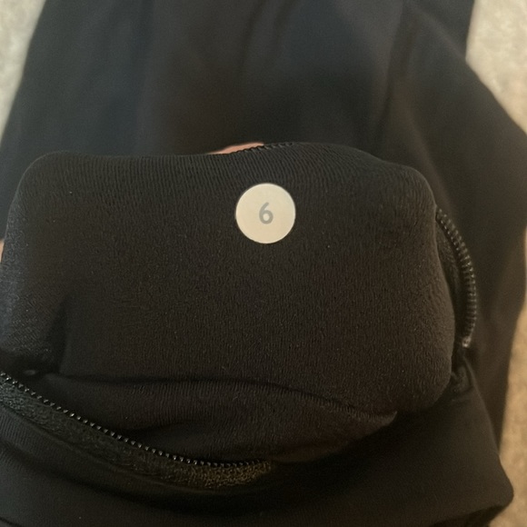 lululemon Swift Speed 23in black leggings - Picture 4 of 5